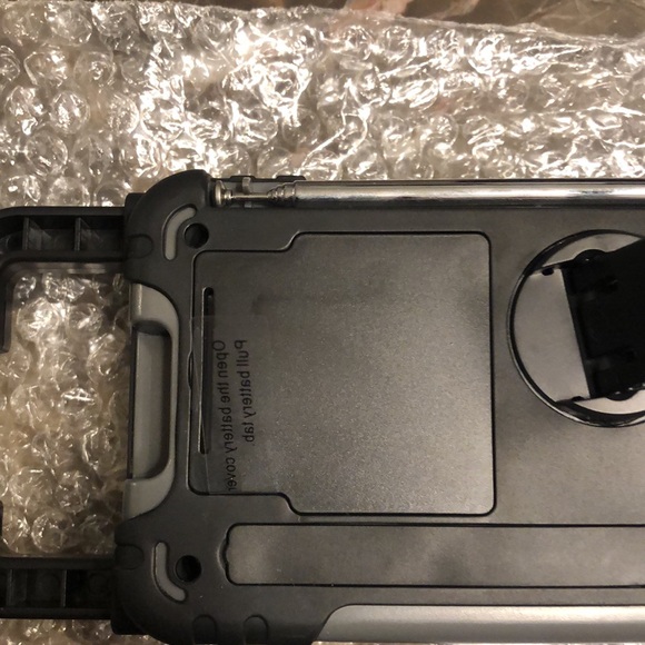 Liberty Band® Emergency Solar Radio - Picture 8 of 13